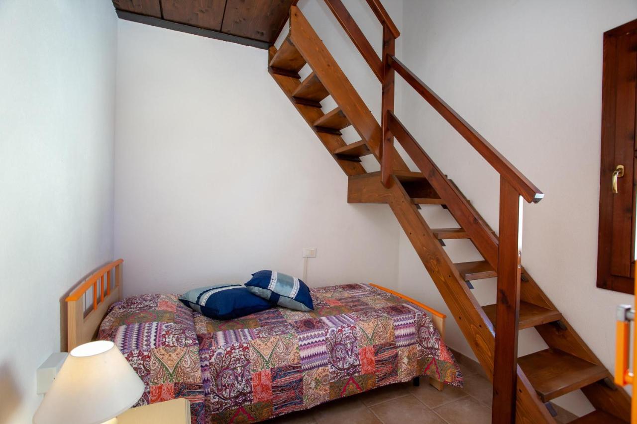 Delta 3 Apartment Orosei Bagian luar foto